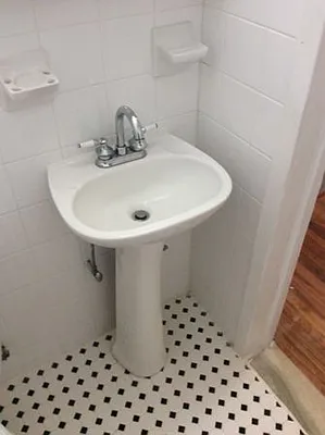 Rented by Besen Partners, LLC | media 12