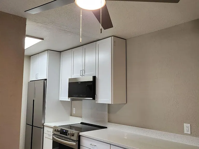 Sand Pebble Community *Renovated Units — Photo 133