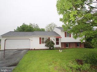 117 Spruce Ln, Elizabethtown, PA 17022
