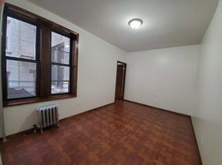 533 41st St #1F, Brooklyn, NY 11232