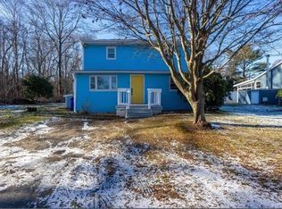 123 Greenleaf St, Fall River, MA 02721