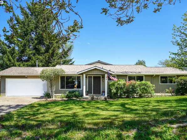 680 SW Oak St, Willamina, OR 97396