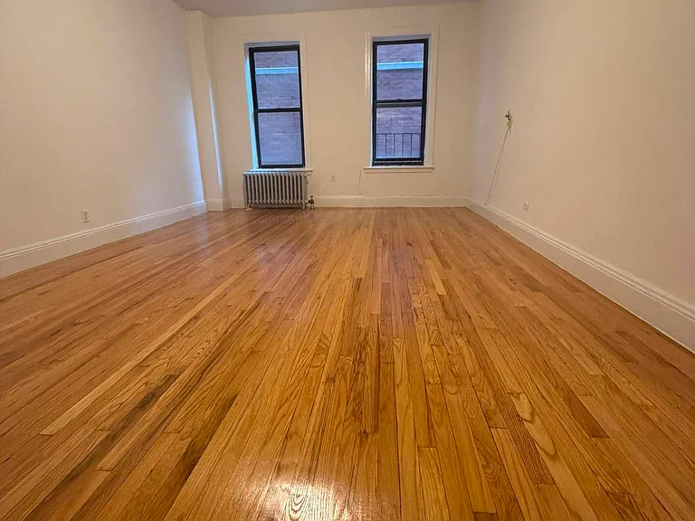 153 E 96th St #2E — Photo 1