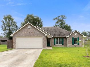 1112 Magdalena St, Sulphur, LA 70663