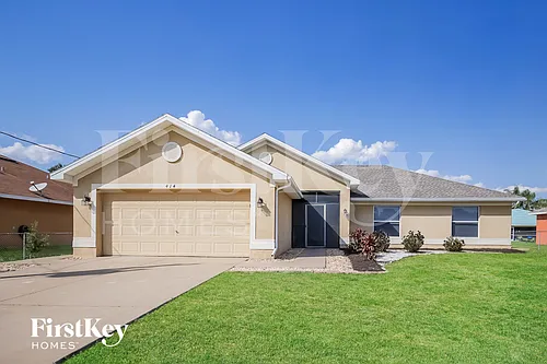414 Willowbrook Dr Photo 1