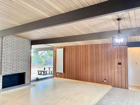 5th image of 3054 Atwater Dr