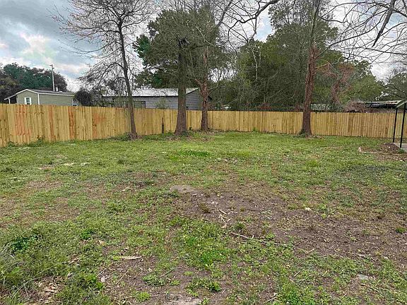 4th image of 305 S Storer Ave