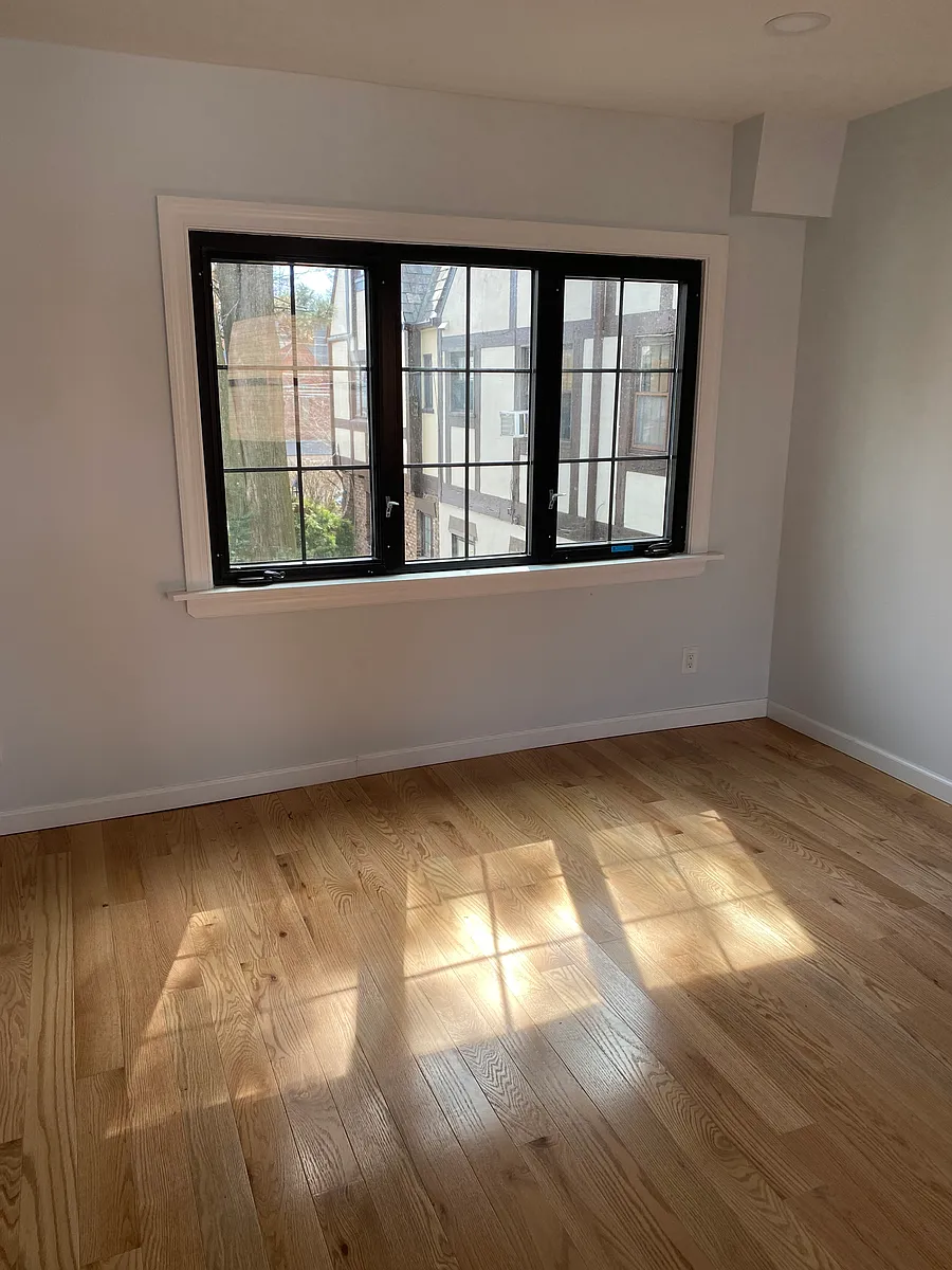 Building Photo - 164033A 32nd Ave #1