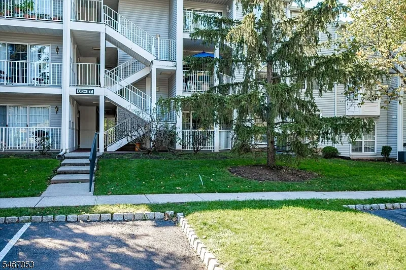 2 bed, 2.0 bath, $2,800 — Photo 1