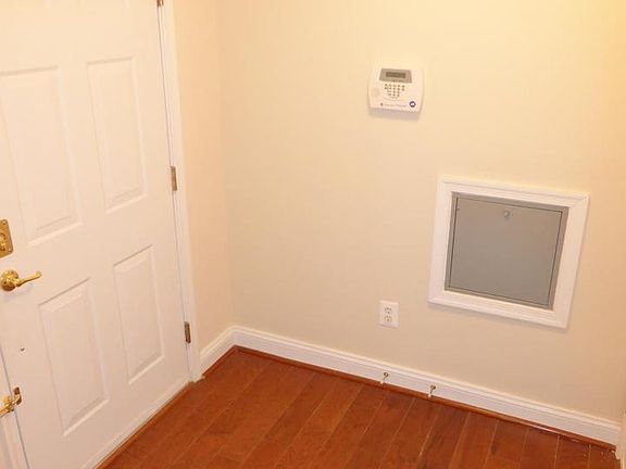 3rd image of 7130 Mason Grove Ct #38