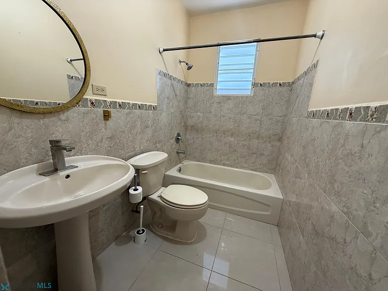 823 Los Paseos — Photo 12