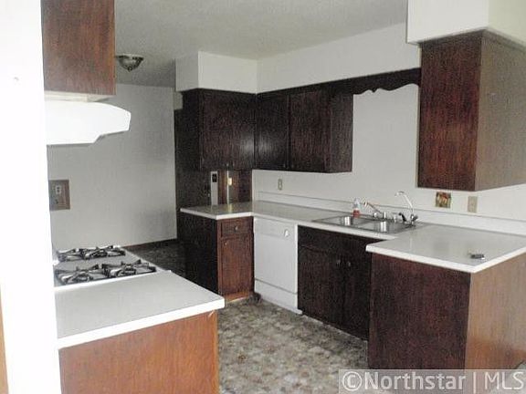 4th image of 5001 Jefferson St NE