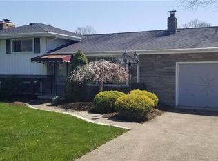 3244 White Beech Ln, Youngstown, OH