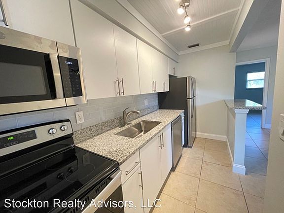4th image of 1045 Cocoanut Ave Unit 209