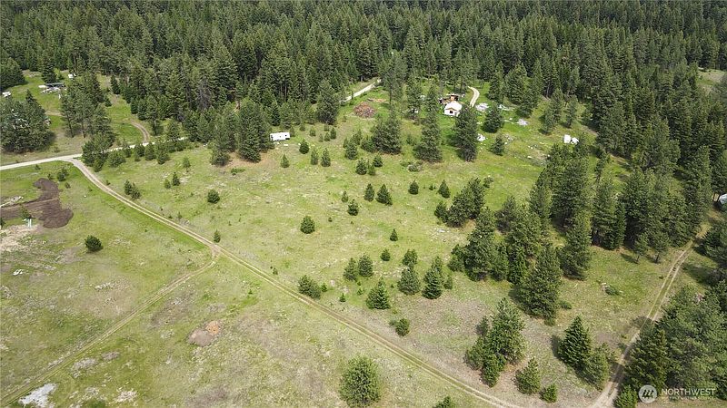 5th image of 13 Miner's Ridge Road