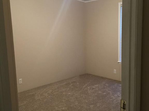 2/4 bedrooms