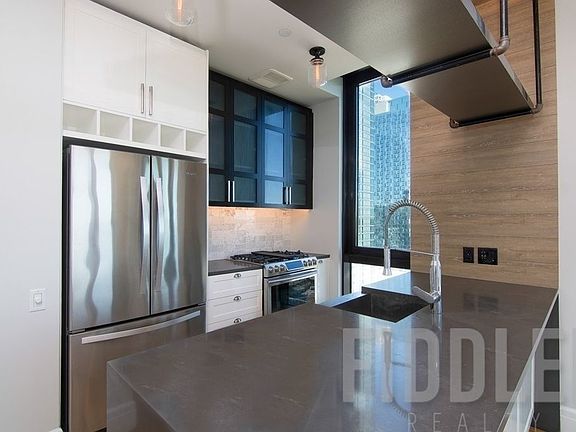 4th image of 44-41 Purves St #2309A