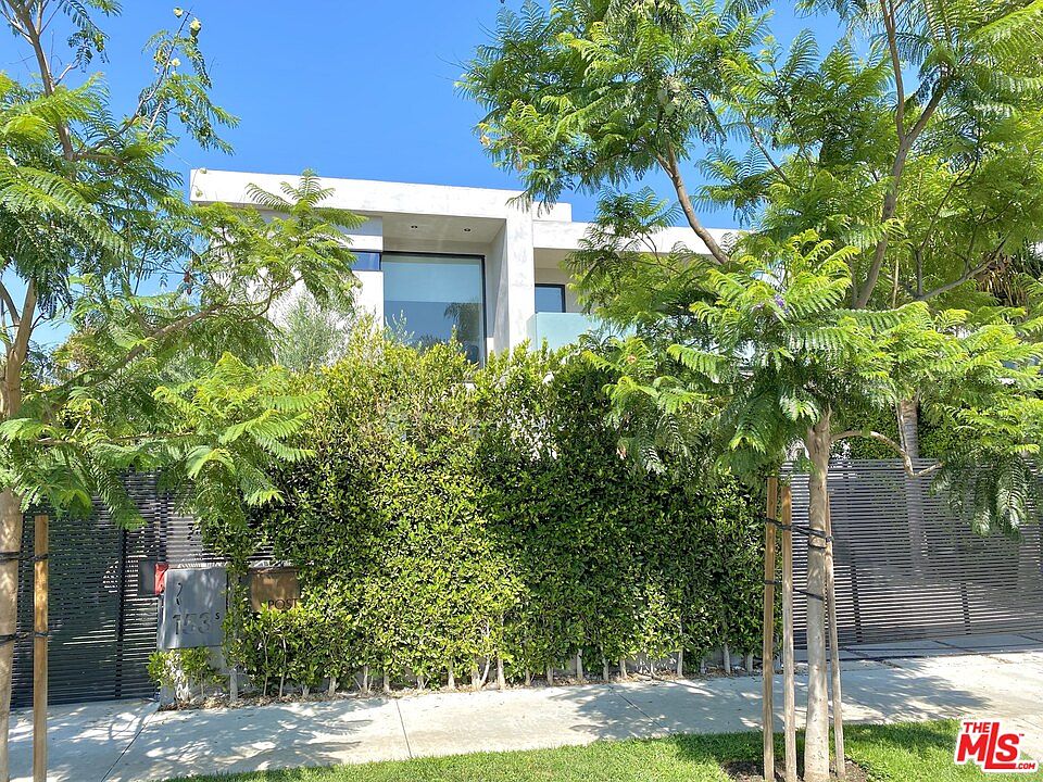 2nd image of 153 S Edinburgh Ave