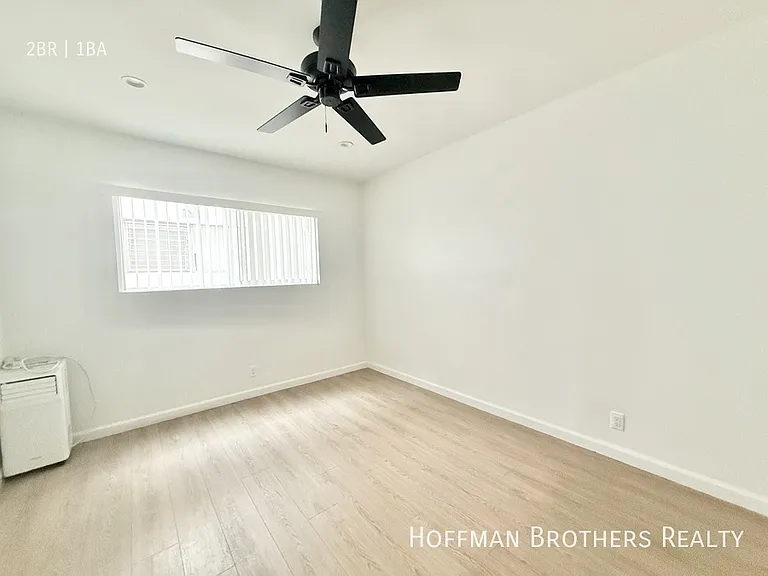 7245 Bakman Ave #3 — Photo 5