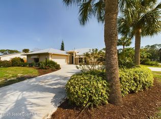 391 Pine St, Sebastian, FL 32958