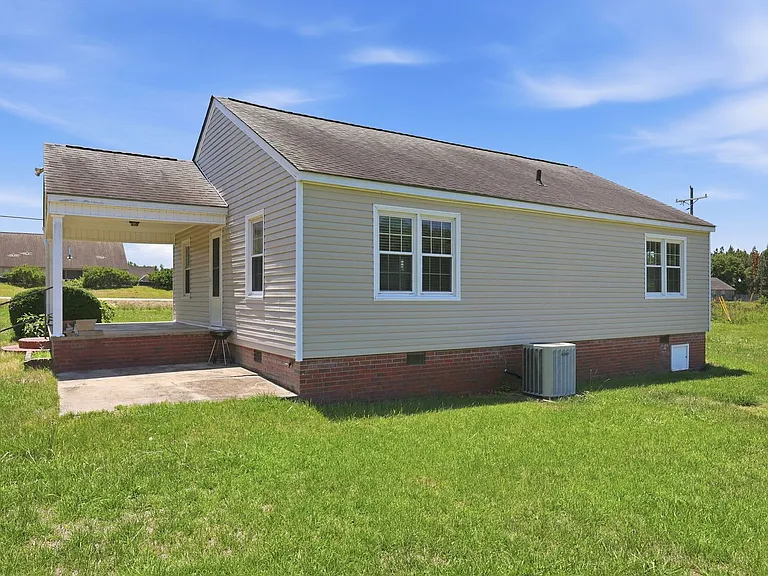4212 Old US Highway 421 — Photo 29