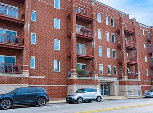 6238 26th St UNIT 210, Berwyn, IL 60402