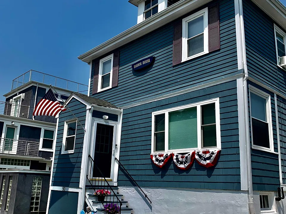 50 Houston Ave