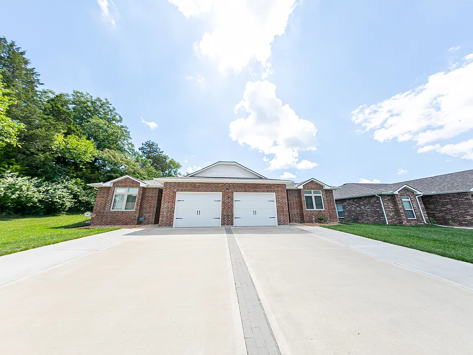 603 Spring Ridge Rd #B
