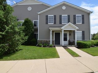 117 Silverstone Dr #117, Carpentersville, IL 60110
