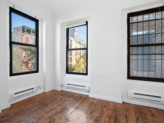 5th image of 460 W 46th St #3