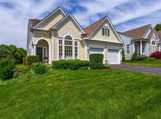 215 Katsura Dr, Kennett Square, PA 19348