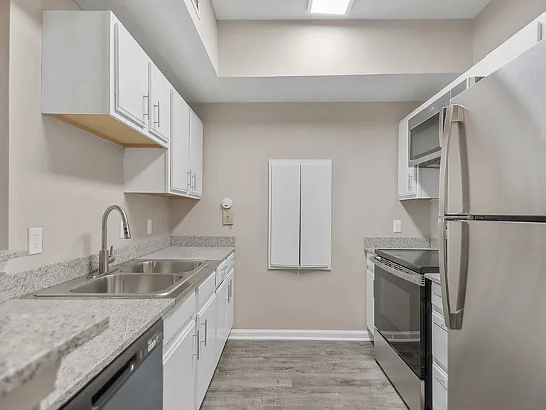 Parham Pointe — Photo 29