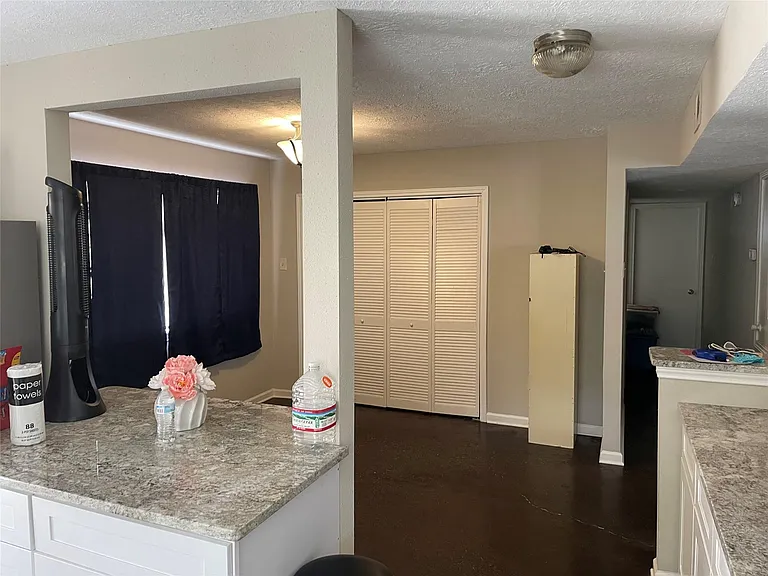 19510 Lazy Valley Dr — Photo 9