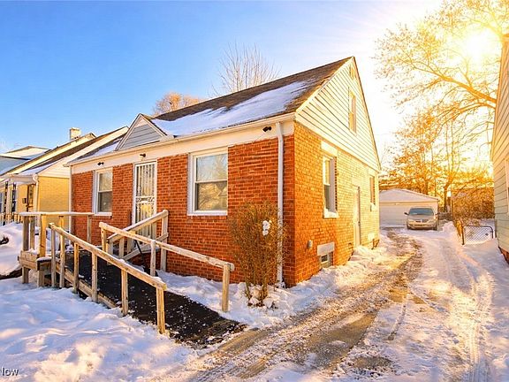 2nd image of 4401 Ingleside Rd