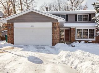 151 Kincaid Dr, Lake Zurich, IL 60047