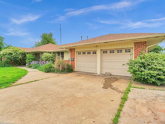 3rd image of 3612 NW Nob Hill Dr