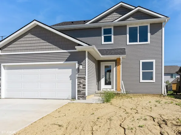 2721 21st St SW, Altoona, IA 50009