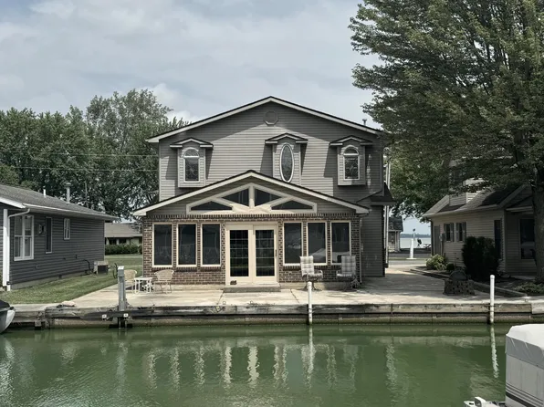 5613 Island View Dr, Celina, OH 45822