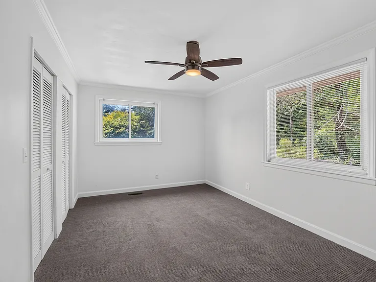 500 Emerald Pond Ln — Photo 25