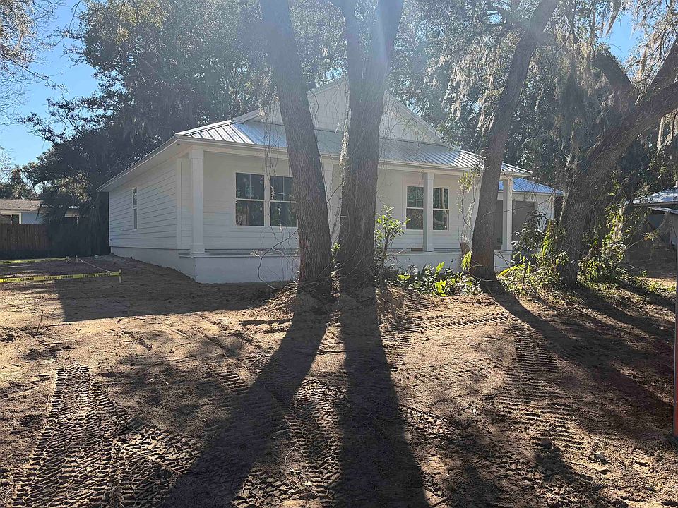 2nd image of 212 Yale Rd