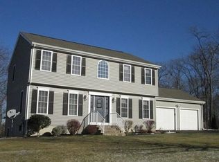18 Sabina Cir, Rochdale, MA 01542
