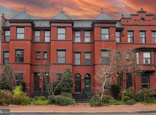 3010 R St NW APT 3, Washington, DC 20007