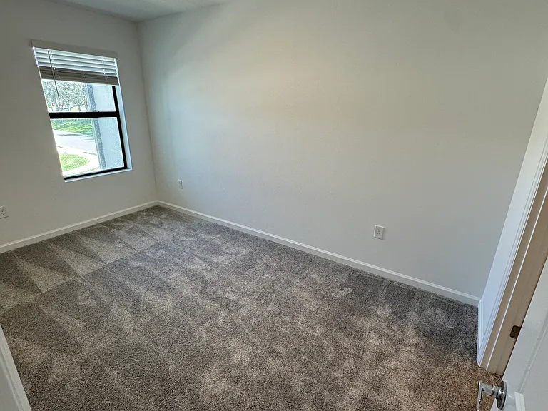 1558 Fells Cove Ln — Photo 10