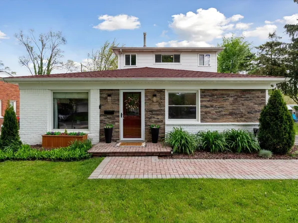 28042 Brentwood St, Southfield, MI 48076