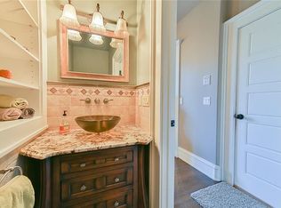 4703 Paxton Rd, Akron, OH 44321