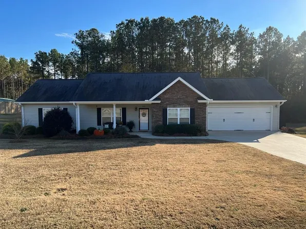 221 Pine Dr, Hodges, SC 29653