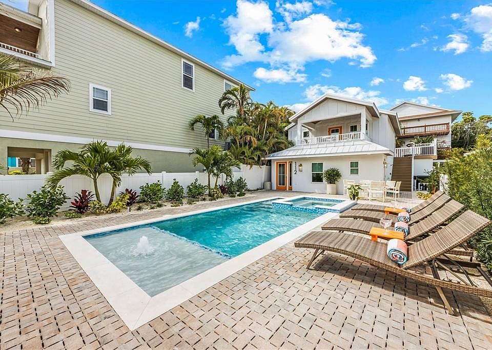 1st image of 112 Cedar Ave