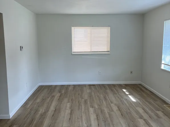 319-321-323 325, Dayton, OH 45405