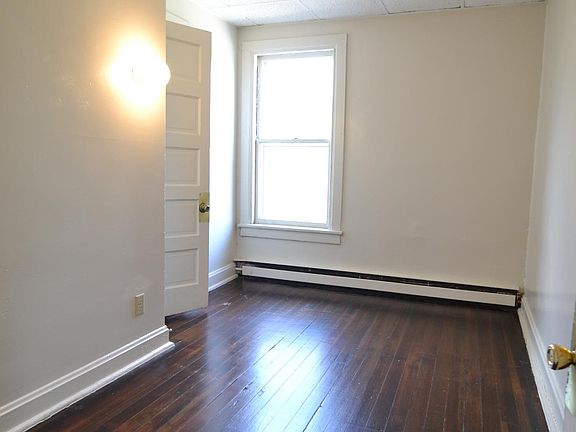 4th image of 256 Western Ave APT 2E