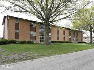 318 Mecherle Dr APT 103, Bloomington, IL 61701